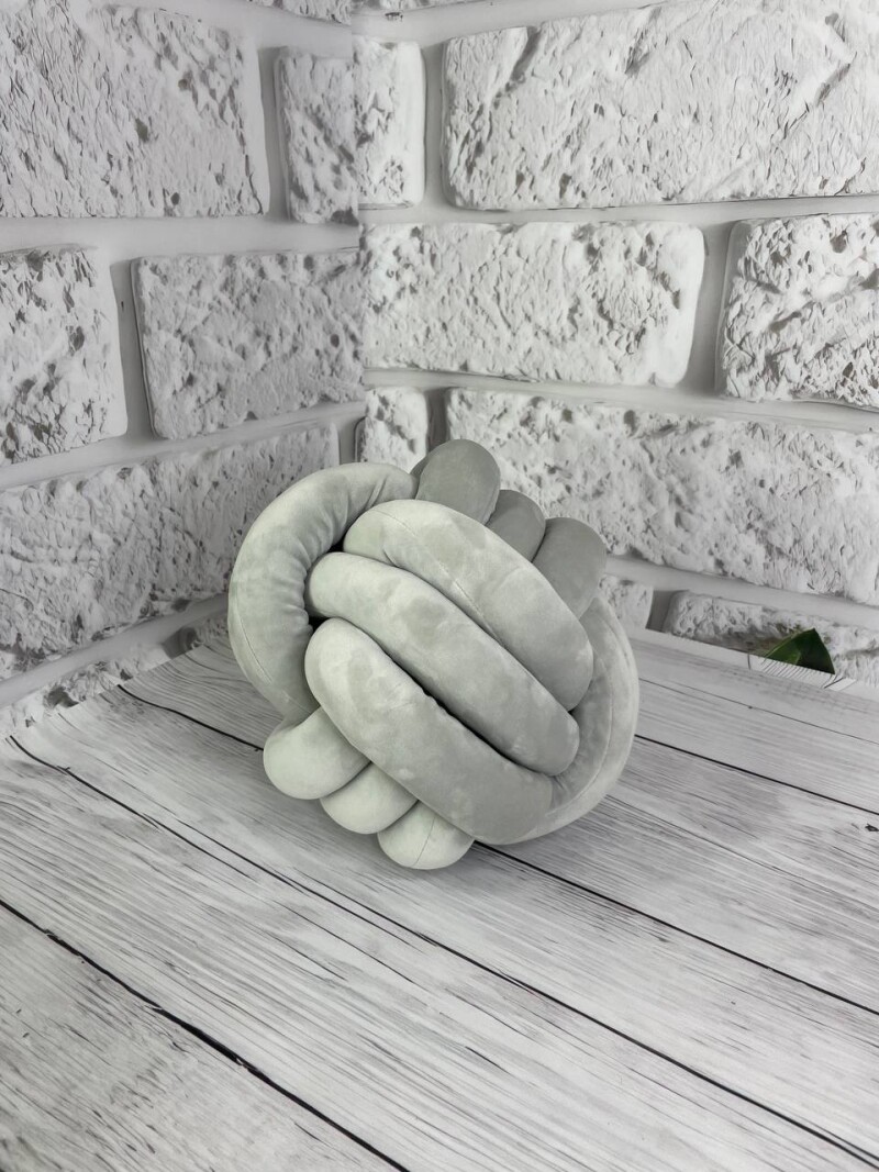 Декоративна - м'яка іграшка "М'ячик"