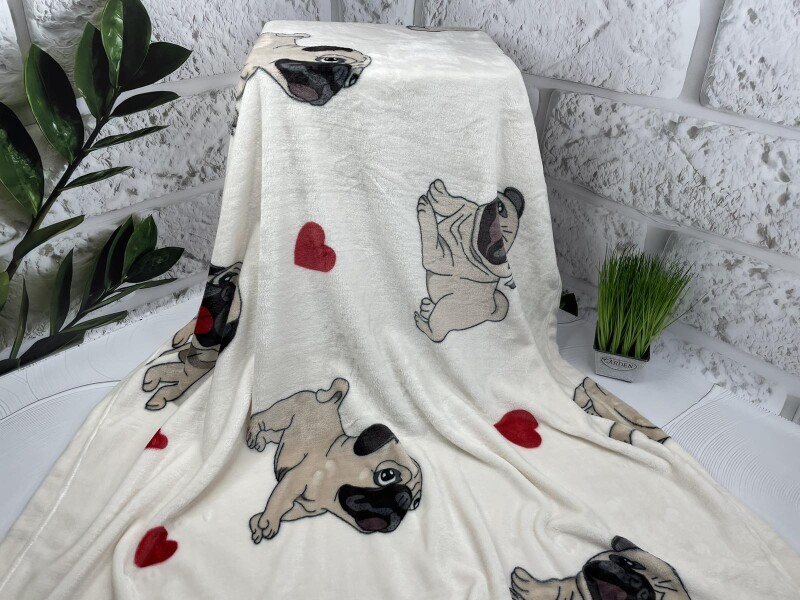 Дитячий пледик із флісу 110х140 Мопсики