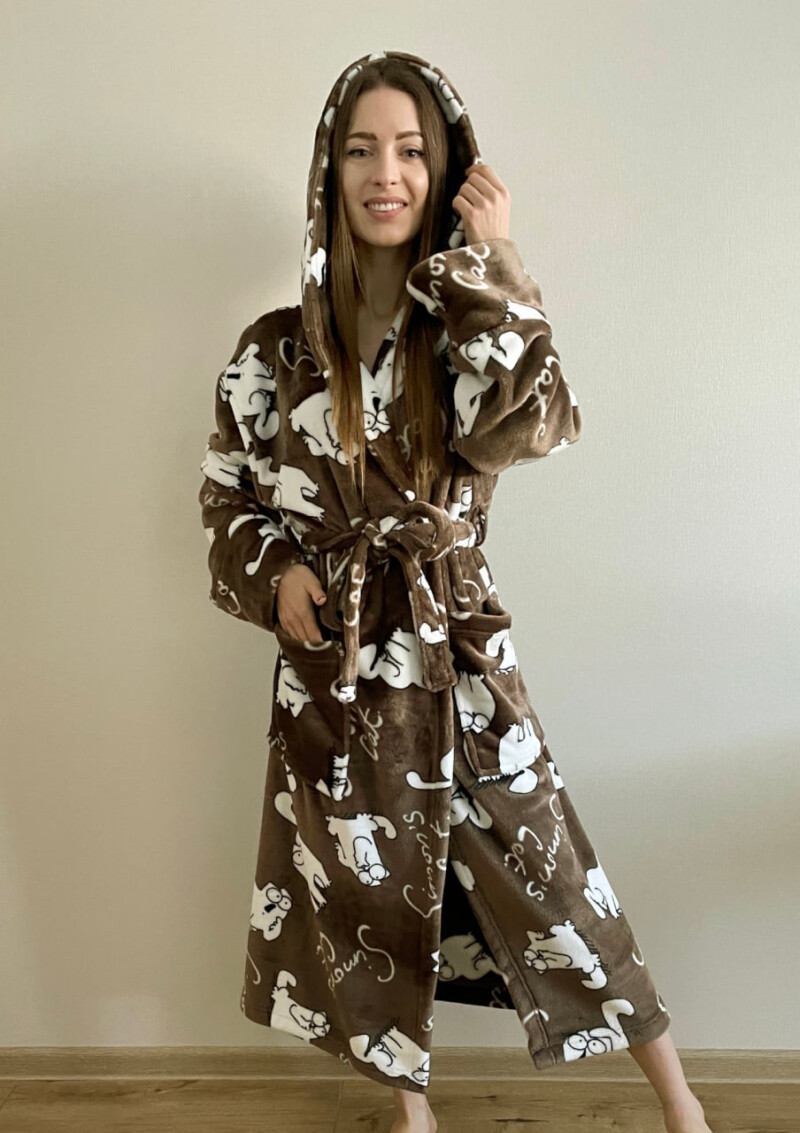 Халат з мікрофібри Велсофт з капюшоном (розміри M/L/XL), довжина 120 см.