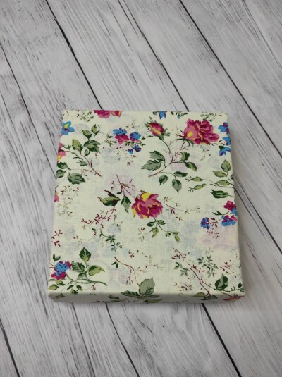 Простирадло на гумці з наволочками 180х200+20/наволочки 50х70 2 шт.№1082