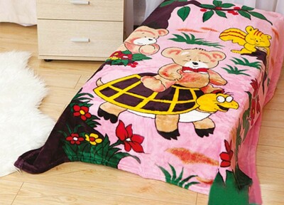 Плед дитячий з мікрофібри "Звірята в лісі" рожевий (110х140)