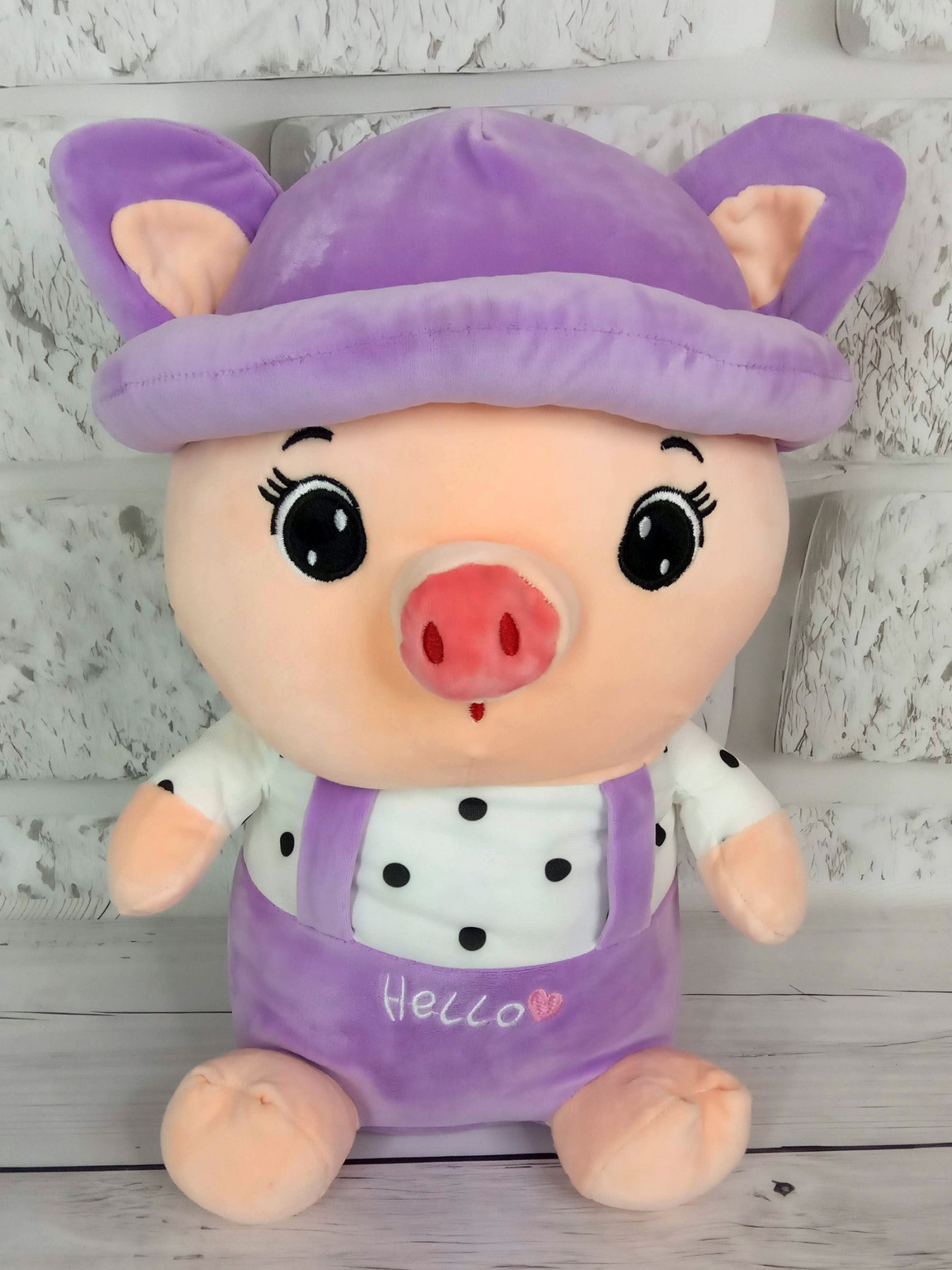 Плед - мягкая игрушка "Свинка в шапке"