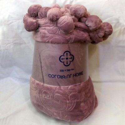 Плед Colorful Home з чорничним помпонами 200х220см.