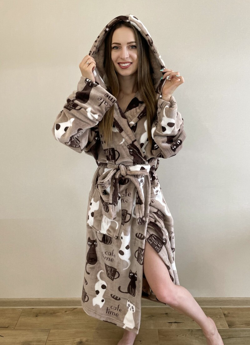 Халат з мікрофібри Велсофт з капюшоном (розміри M/L/XL), довжина 120 см.