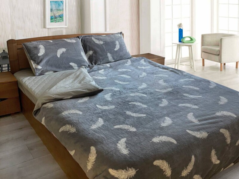 Двоспальний комплект утепленої постільної білизни Зима-Літо (бязь+мікрофібра) "Перо"