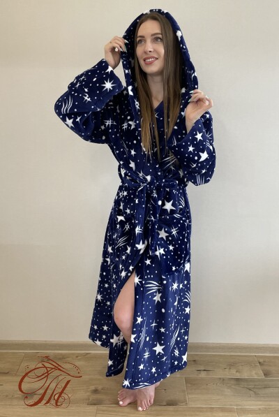 Халат из микрофибры Велсофт с капюшоном (размеры M/L/XL) , длина 100 см.