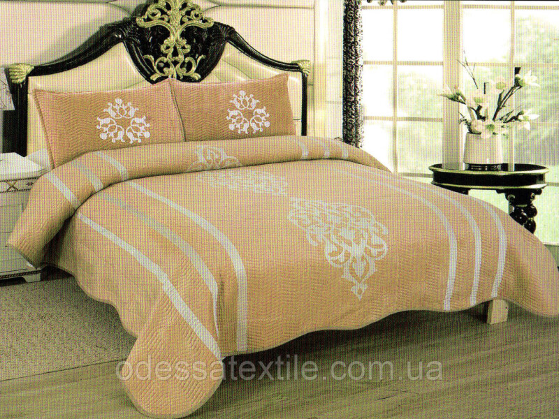 Покривало велюрове з візерунком беж 230х250см. + наволочки 50х70см. 2 шт.