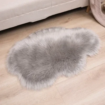 Килимок штучне хутро лами. 60х80 "Сірий"