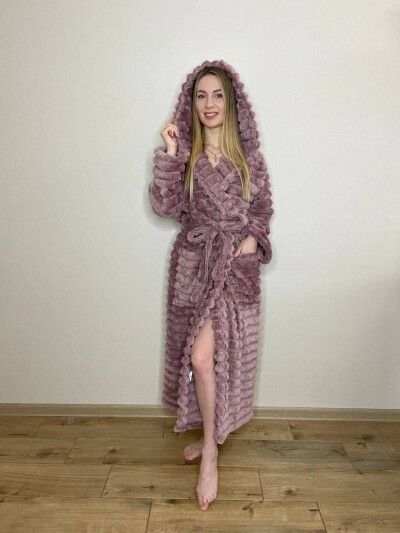 Халат з мікрофібри Велсофт з капюшоном (розміри M/L/XL), довжина 120 см.