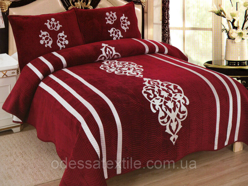 Покрывало велюровое с узором бордо 230х250см. + наволочки 50х70см. 2шт.