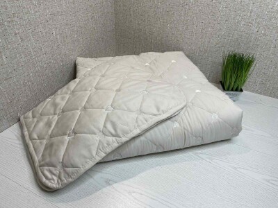 Стьобане покривало Серця Colorful Home 210x230 см з наволочками №007